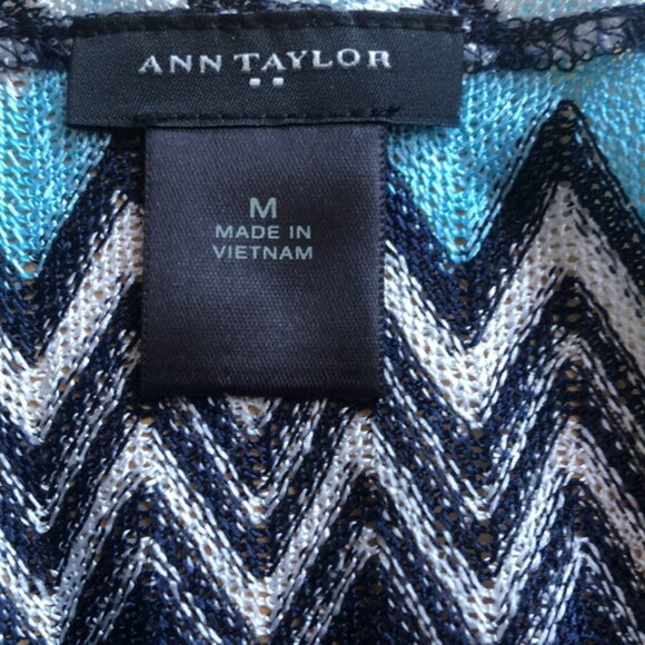 ANN TAYLOR V-Neck Sleeveless Chevron Pattern Transparent Weave Ruched Long Tank - Picture 7 of 7